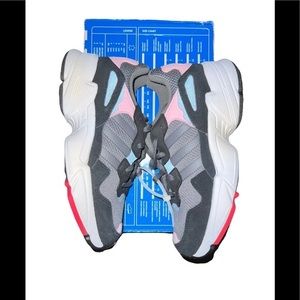 NEW in box Adidas pink & grey Genuine leather sneakers 4Y